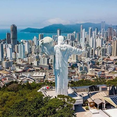 Apto A 100M Da Praia Central บัลเนอาริโอ กังโบริว ภายนอก รูปภาพ